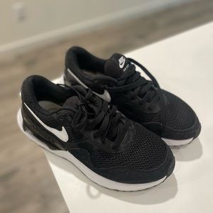 Like new men’s Nike air max